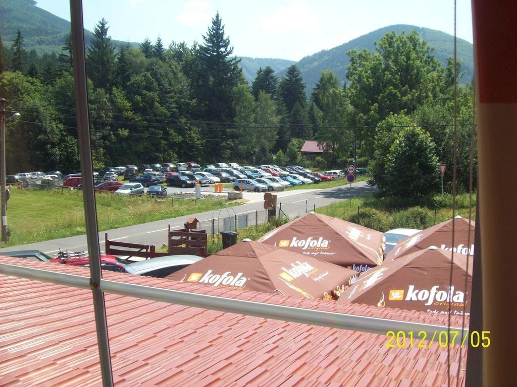 Hotel U Lip Trojanovice Frenštát pod Radhoštěm Eksteriør bilde